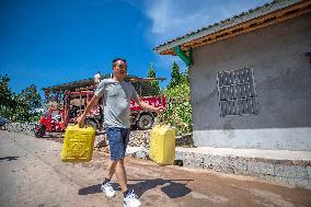 CHINA-CHONGQING-DROUGHT RELIEF-WATER SUPPLY (CN)