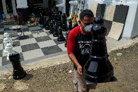 INDONESIA-BANJARNEGARA-DAILY LIFE-GIANT CHESS-MAKING