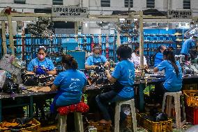 PHILIPPINES-MARIKINA CITY-SCHOOL SHOES FACTORY