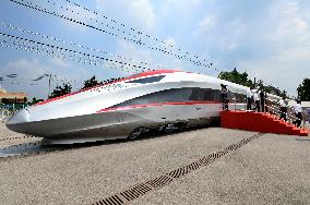 CHINA-SHANDONG-QINGDAO-JAKARTA-BANDUNG HIGH-SPEED RAILWAY-TRAIN (CN)