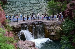 CHINA-HENAN-YUNTAI MOUNTAIN-TOURISM (CN)