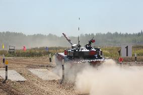 RUSSIA-MOSCOW-TANK BIATHLON-CHINESE TEAM