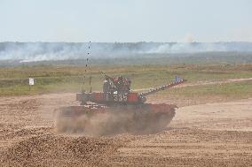 RUSSIA-MOSCOW-TANK BIATHLON-CHINESE TEAM