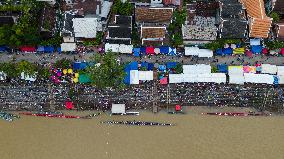 LAOS-VIENTIANE-LUANG PRABANG-DRAGON BOAT RACING