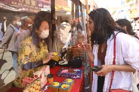 U.S.-SAN FRANCISCO-CHINATOWN AUTUMN MOON FESTIVAL