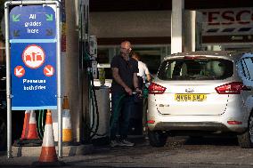 BRITAIN-ENERGY PRICE CAP-RISE