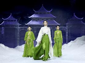CHINA-BEIJING-FASHION WEEK (CN)
