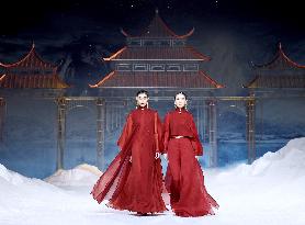 CHINA-BEIJING-FASHION WEEK (CN)