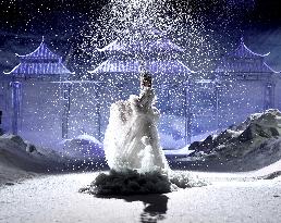 CHINA-BEIJING-FASHION WEEK (CN)