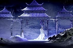 CHINA-BEIJING-FASHION WEEK (CN)