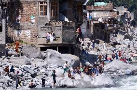 PAKISTAN-SWAT-FLOOD-DAMAGE