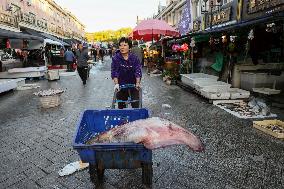 CHINA-HEILONGJIANG-FUYUAN-FISH MARKET (CN)