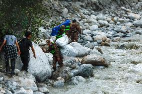 CHINA-SICHUAN-MOXI-EARTHQUAKE-SUPPLIES (CN)