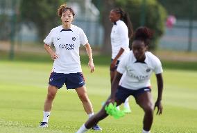 (SP)FRANCE-PARIS-FOOTBALL-PSG-LI MENGWEN