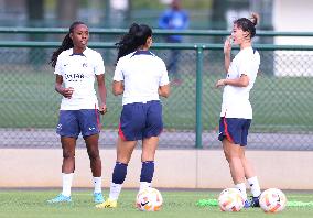 (SP)FRANCE-PARIS-FOOTBALL-PSG-LI MENGWEN