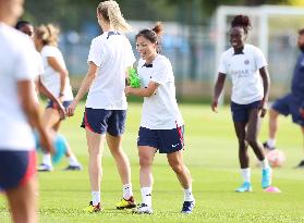 (SP)FRANCE-PARIS-FOOTBALL-PSG-LI MENGWEN