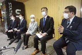 Japanese abductee's kin meet S. Korea envoy