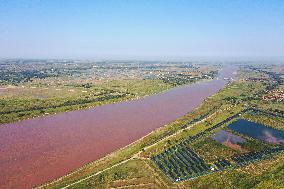 CHINA-INNER MONGOLIA-TOGTOH-YELLOW RIVER-AUTUMN SCENERY (CN)