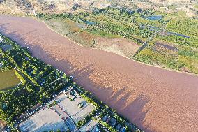 CHINA-INNER MONGOLIA-TOGTOH-YELLOW RIVER-AUTUMN SCENERY (CN)