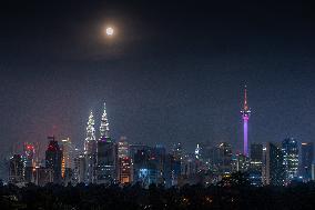 MALAYSIA-KUALA LUMPUR-FULL MOON