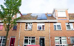 THE NETHERLANDS-HAARLEM-ENERGY COST