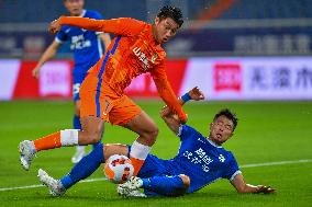 (SP)CHINA-JINAN-FOOTBALL-CSL-SHANDONG TAISHAN VS WUHAN THREE TOWNS (CN)