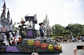 Halloween parade at Tokyo Disneyland