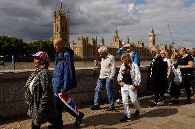 BRITAIN-LONDON-QUEEN ELIZABETH II-TRIBUTES