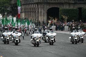 MEXICO-MEXICO CITY-INDEPENDENCE DAY-MILITARY PARADE