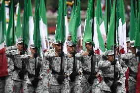 MEXICO-MEXICO CITY-INDEPENDENCE DAY-MILITARY PARADE