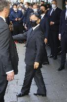Japan emperor in London for queen's funeral