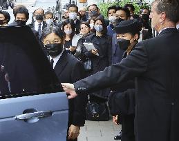 Japan emperor in London for queen's funeral