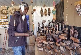 NAMIBIA-OKAHANDJA-TRADITIONAL WOOD CARVING