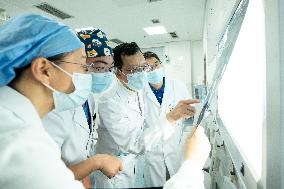 CHINA-SICHUAN-EARTHQUAKE-SURVIVOR-FOUND (CN)