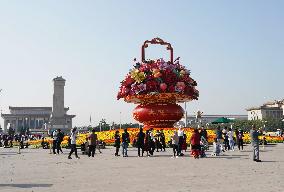 CHINA-BEIJING-TIAN'ANMEN SQUARE-FLOWER BASKET (CN)