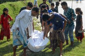 BANGLADESH-COX'S BAZAR-BOAT-SUNK