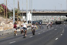 ISRAEL-TEL AVIV-YOM KIPPUR-CYCLING