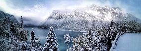 CHINA-SICHUAN-JIUZHAIGOU-SNOW SCENERY (CN)