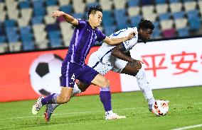 (SP)CHINA-HAIKOU-FOOTBALL-CSL-WUHAN THREE TOWNS VS TIANJIN JINMEN TIGERS(CN)