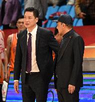 (SP)CHINA-HANGZHOU-BASKETBALL-CBA LEAGUE-SHANGHAI SHARKS VS XINJIANG FLYING TIGERS (CN)