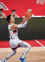 (SP)CHINA-HANGZHOU-BASKETBALL-CBA LEAGUE-GUANGZHOU LOONG LIONS VS SICHUAN BLUE WHALES (CN)