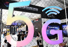 Xinhua Headlines: China -- a global growth engine over past decade