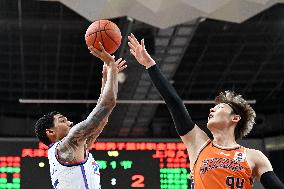 (SP)CHINA-HANGZHOU-BASKETBALL-CBA LEAGUE-TIANJIN VS SHANGHAI (CN)