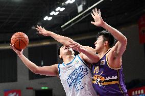 (SP)CHINA-HANGZHOU-BASKETBALL-CBA LEAGUE-NINGBO ROCKETS VS BEIJING ROYAL FIGHTERS (CN)