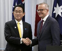 Japanese, Australian prime ministers