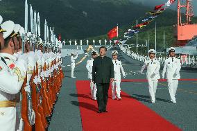 Profile: Xi Jinping leads China on new journey