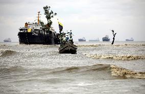 BANGLADESH-CHATTOGRAM-CYCLONE SITRANG