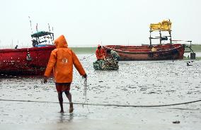 BANGLADESH-CHATTOGRAM-CYCLONE SITRANG