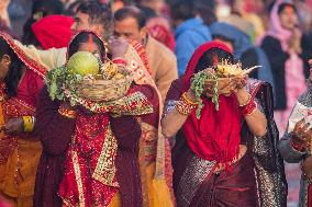 NEPAL-KATHMANDU-CHHATH FESTIVAL