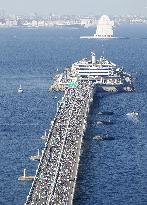 Marathon event on Tokyo Bay expressway